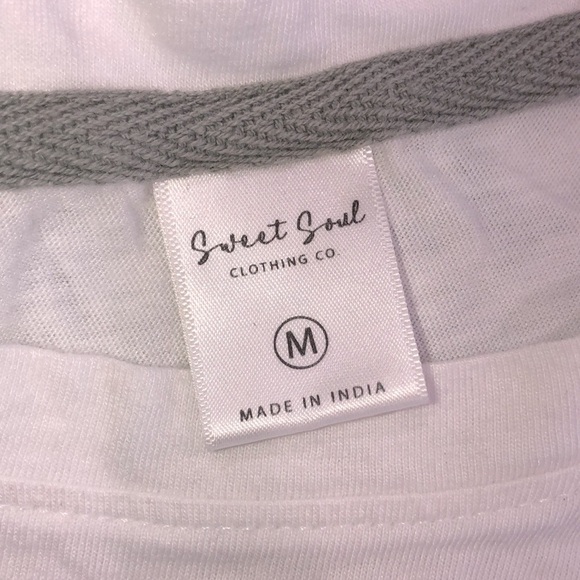 Sweet Soul medium think happy be happy T-shirt - Picture 5 of 6